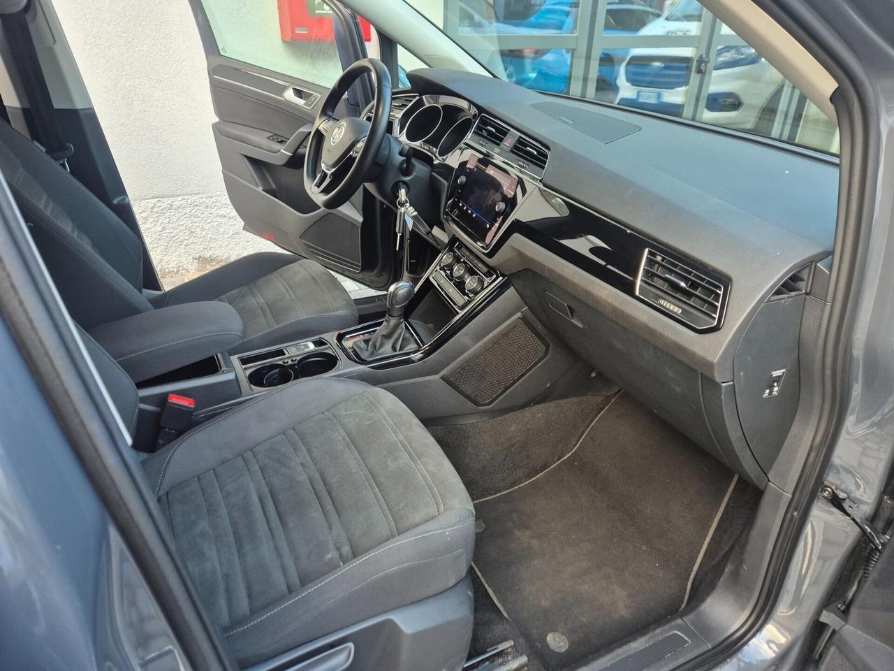 Volkswagen Touran 1.5 TSI ACT HIGHLINE DSG 7 POSTI