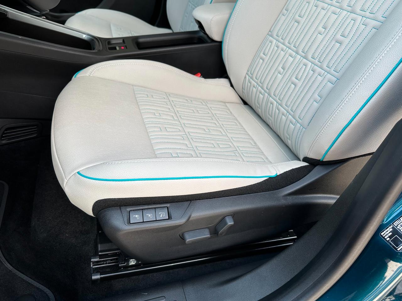 Fiat 600 Hybrid 100 CV DCT MHEV La Prima