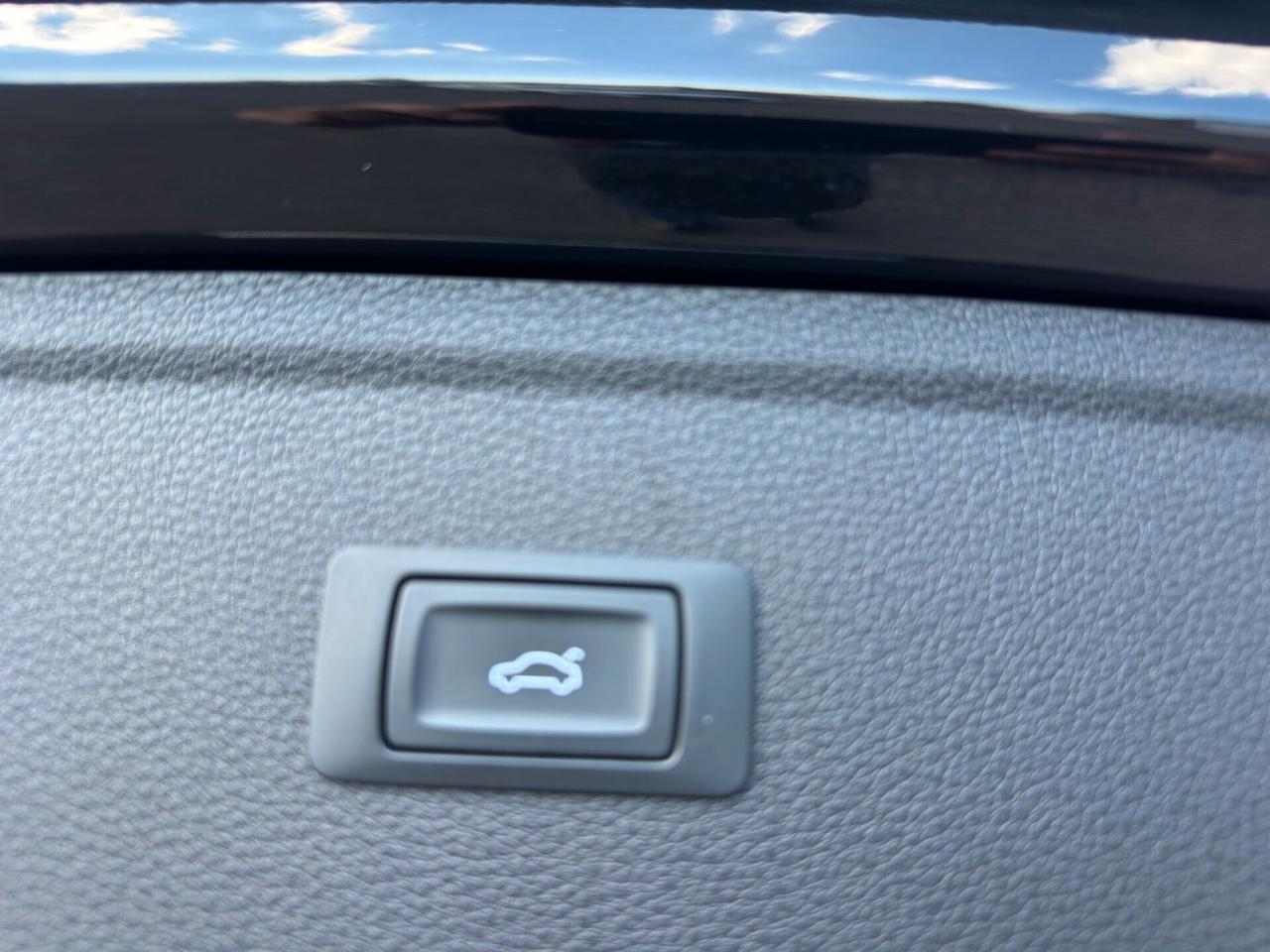 Audi Q5 2.0 TDI quattro S tronic Business