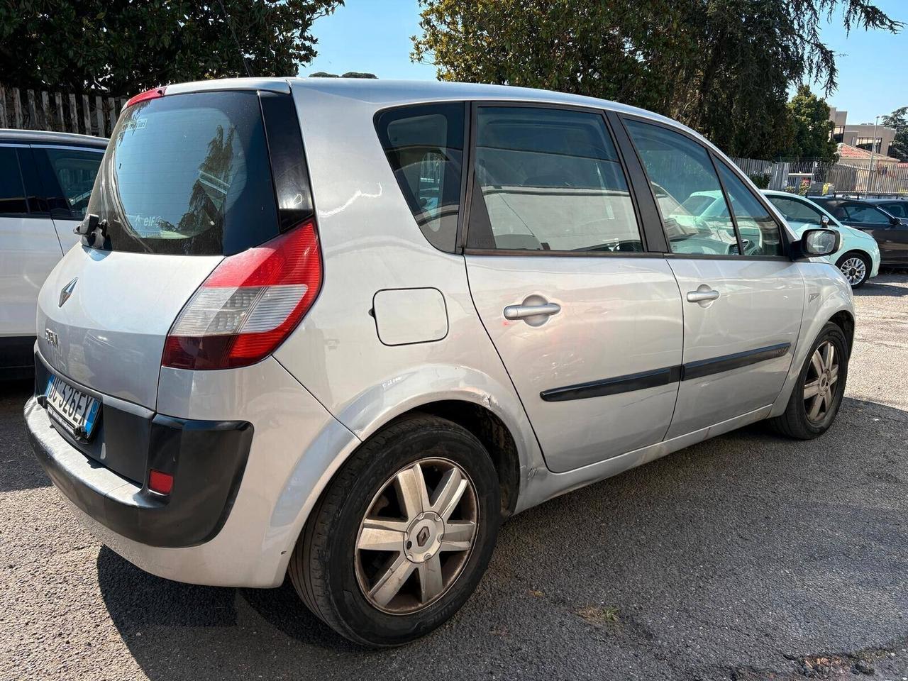 Renault Scenic Scénic 1.9 dCi/130CV Confort
