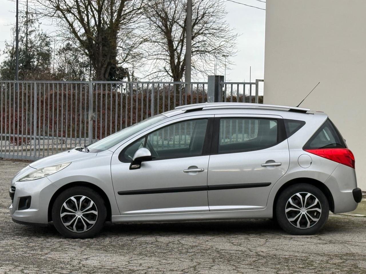 Peugeot 207 1.4 8V 75CV SW X Line ECO GPL