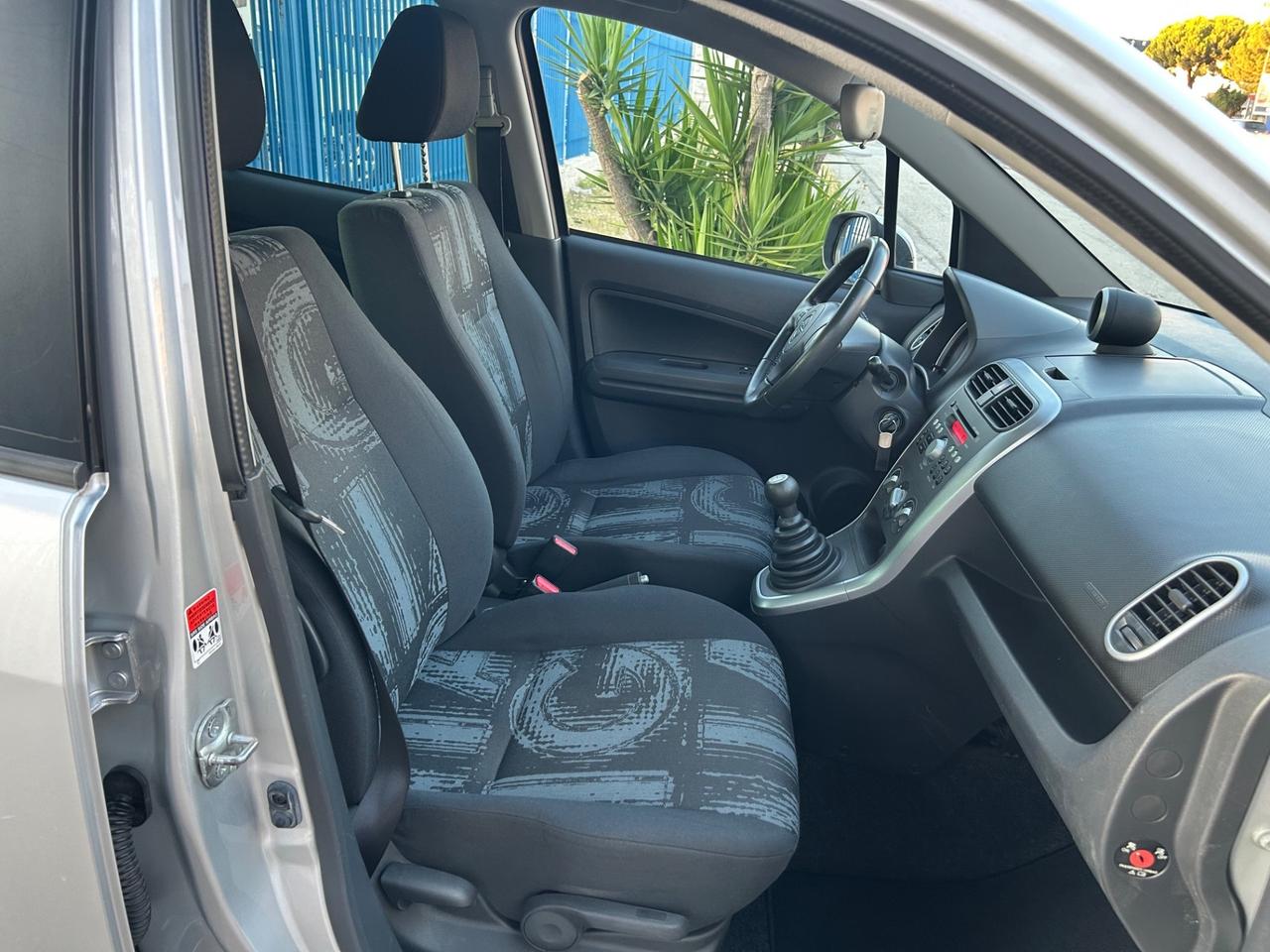 Opel Agila 1.2 benzina 94 cavalli 2014