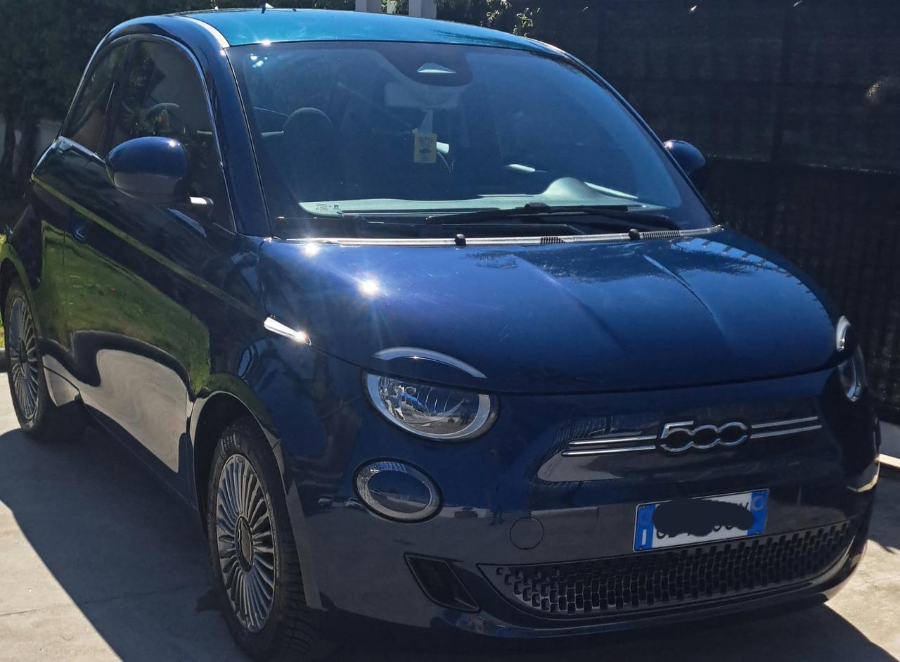 Fiat 500 500e Berlina 42 kWh