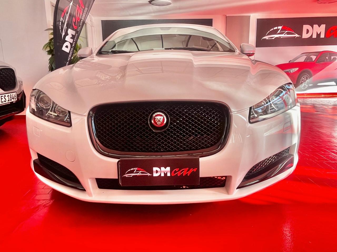 JAGUAR XF 2,2 D LUXURY 190CV PELLE TOTALE NAVIGATORE CERCHI CAMBIO AUTOMATICO