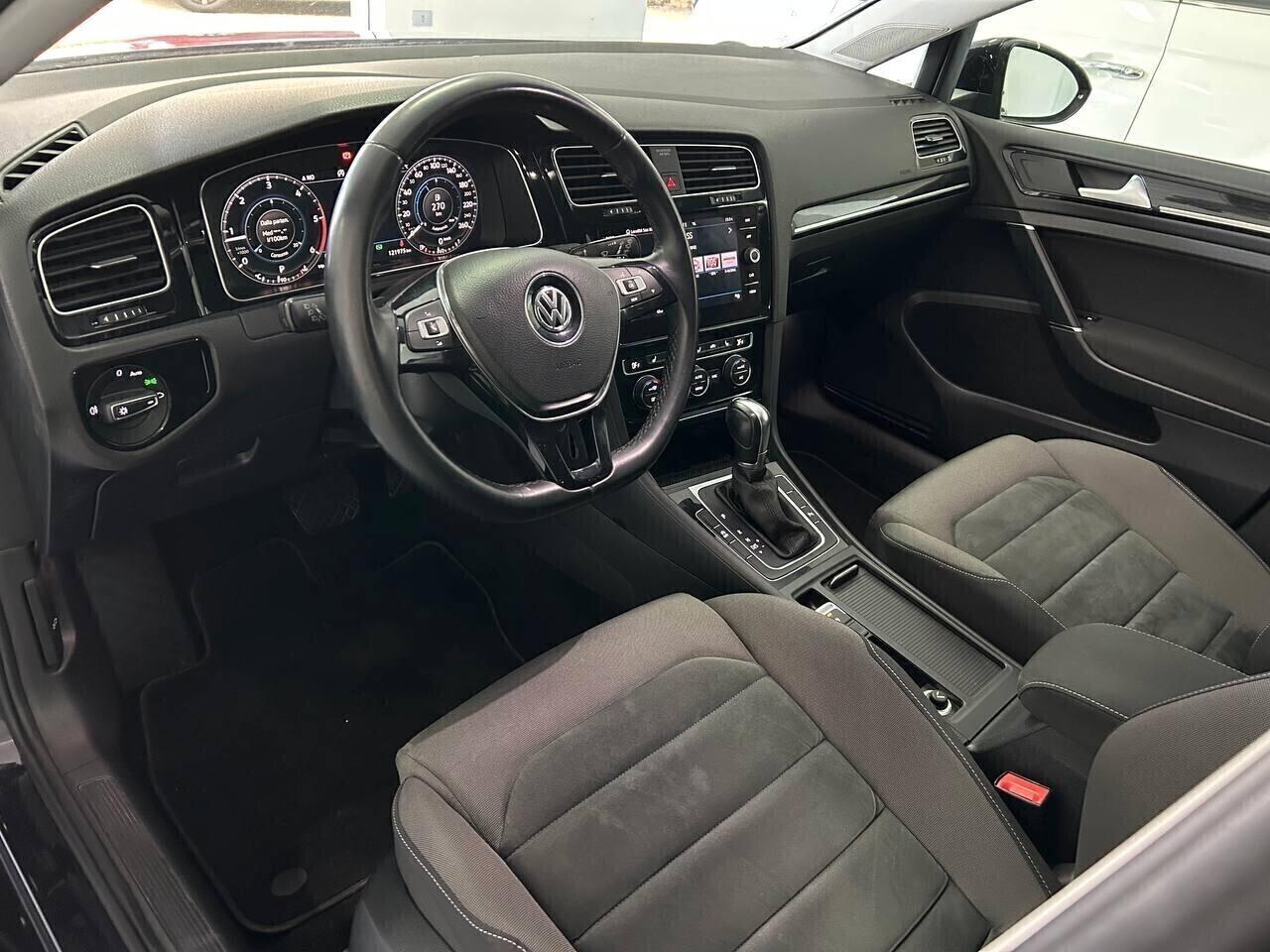 Volkswagen Golf 2.0 TDI DSG 5p. Sport R-LINE