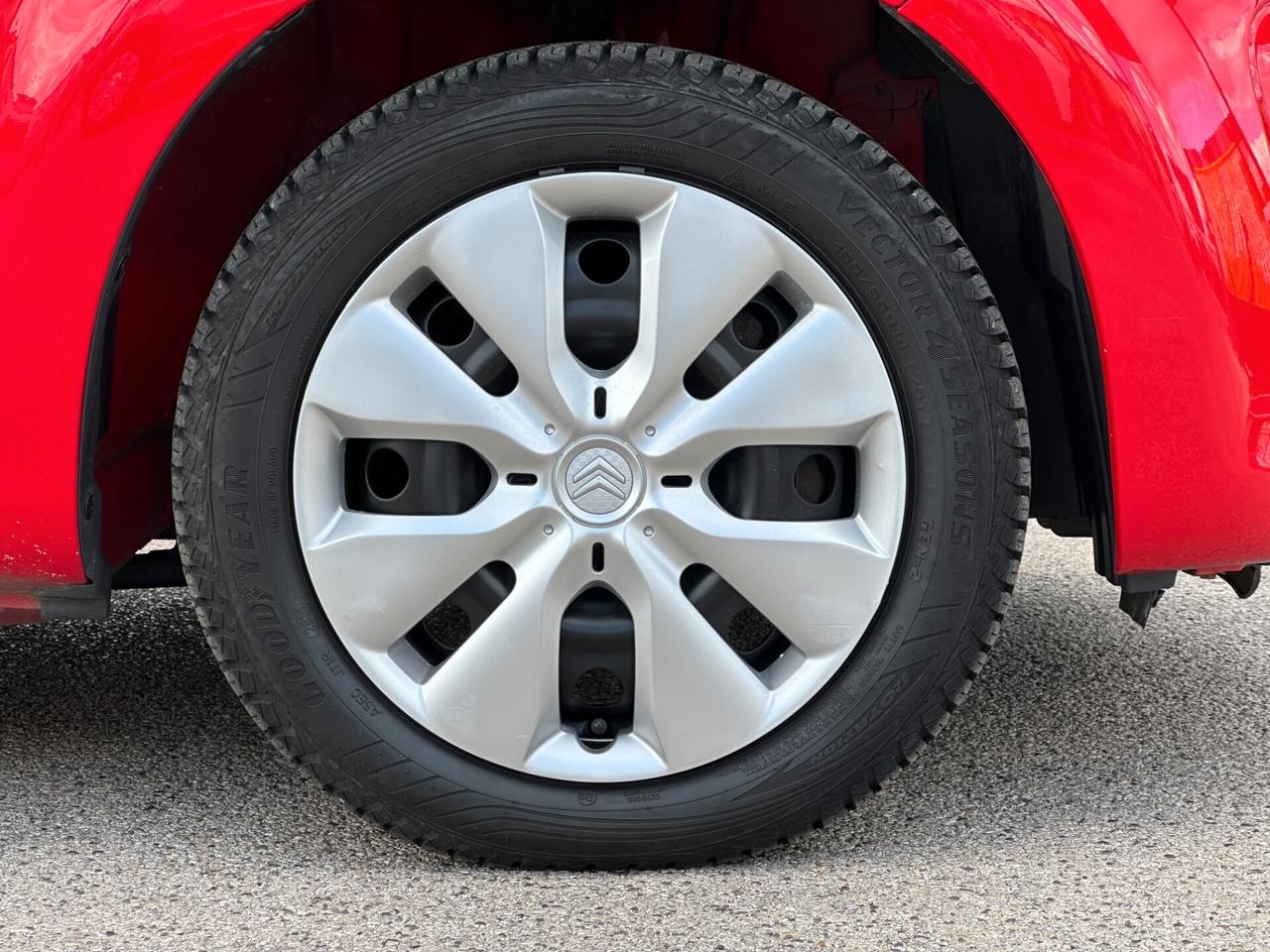 CITROEN C1 1.0 VVT-i 5 porte airdream AMIC1