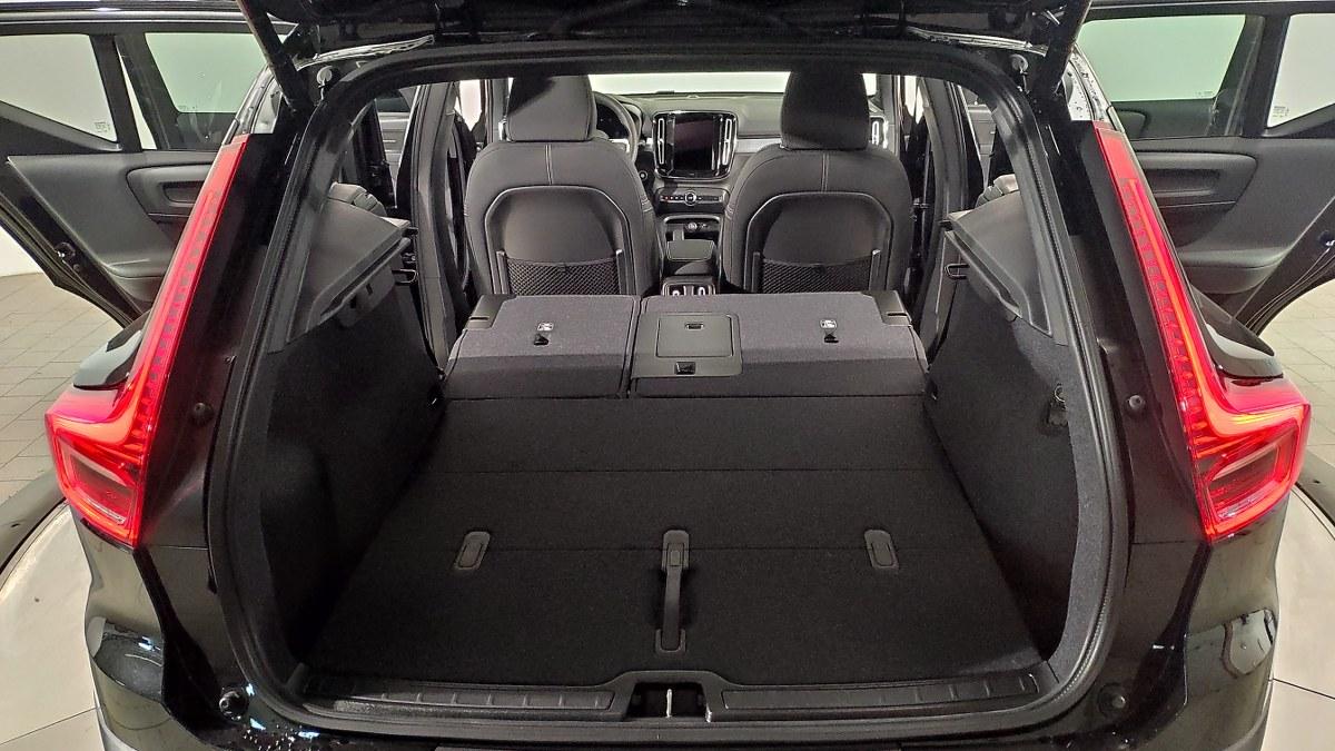 VOLVO Xc40 B3 Mild Hybrid Automatico Plus Dark