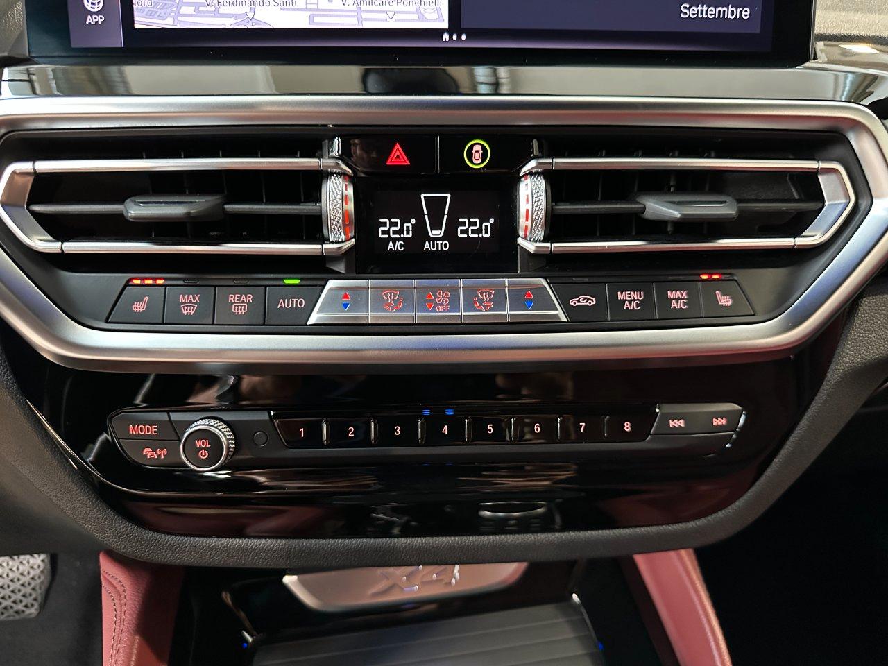 BMW X4 xdrive20i mhev 48V - 19"-Camera-Carplay-Pelle-IVA