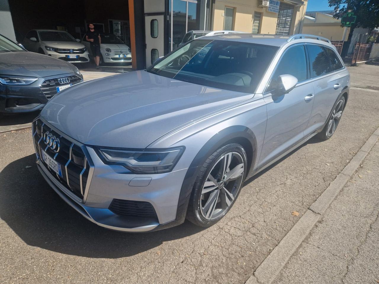 Audi A6 allroad 50 TDI 3.0 quattro tiptronic Business Advanced