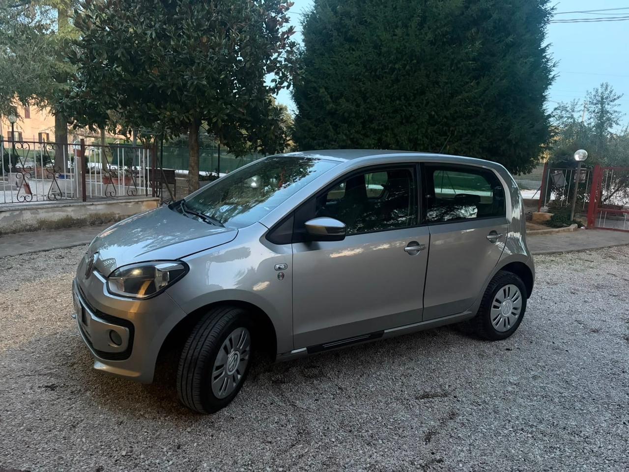 Volkswagen up! 1.0 5p. eco high BlueMotion Technology