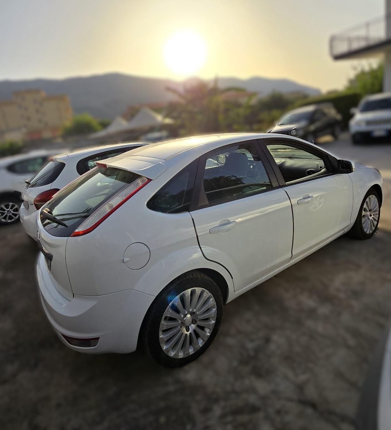 Ford Focus 2.0 (145CV) 5p. Bz.- GPL Tit.