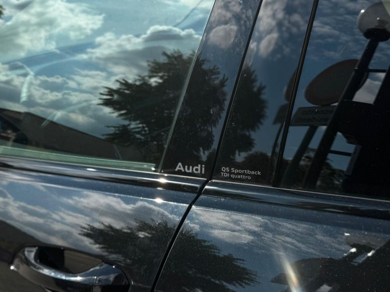 Audi Q5 SPB 40 TDI 204 CV quattro S tronic Identity Black