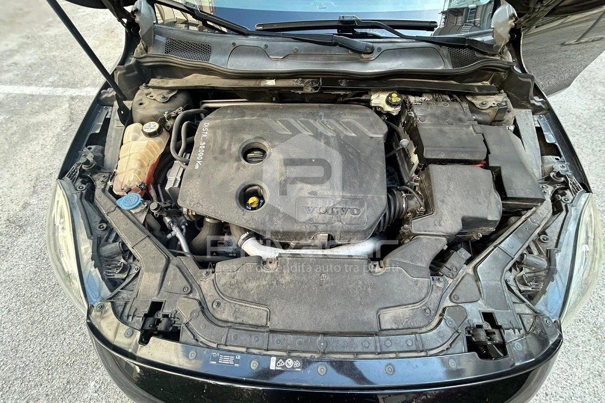 VOLVO V40 D2 1.6 Kinetic