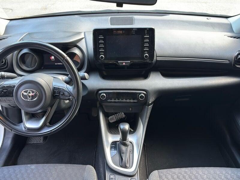 Toyota Yaris Hybrid Trend MY22