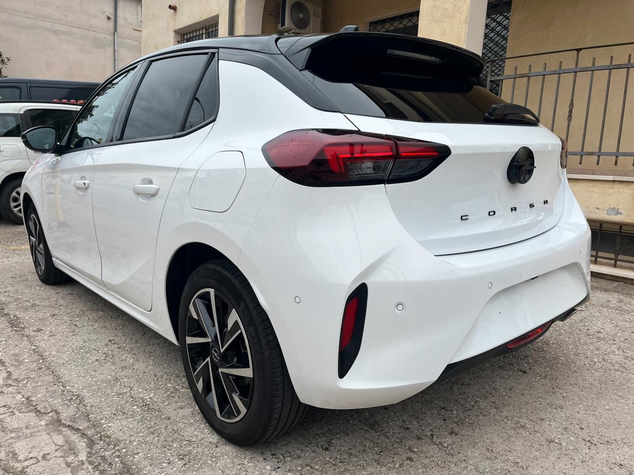 Opel Corsa 1.2 GS 101cv*Bicolor*Pack Infotainment+