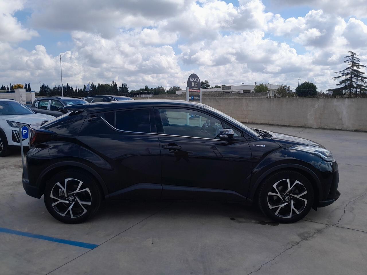 TOYOTA C-HR LOUNGE 2.0 HYBRID 150CV CAMBIO AUTOMATICO