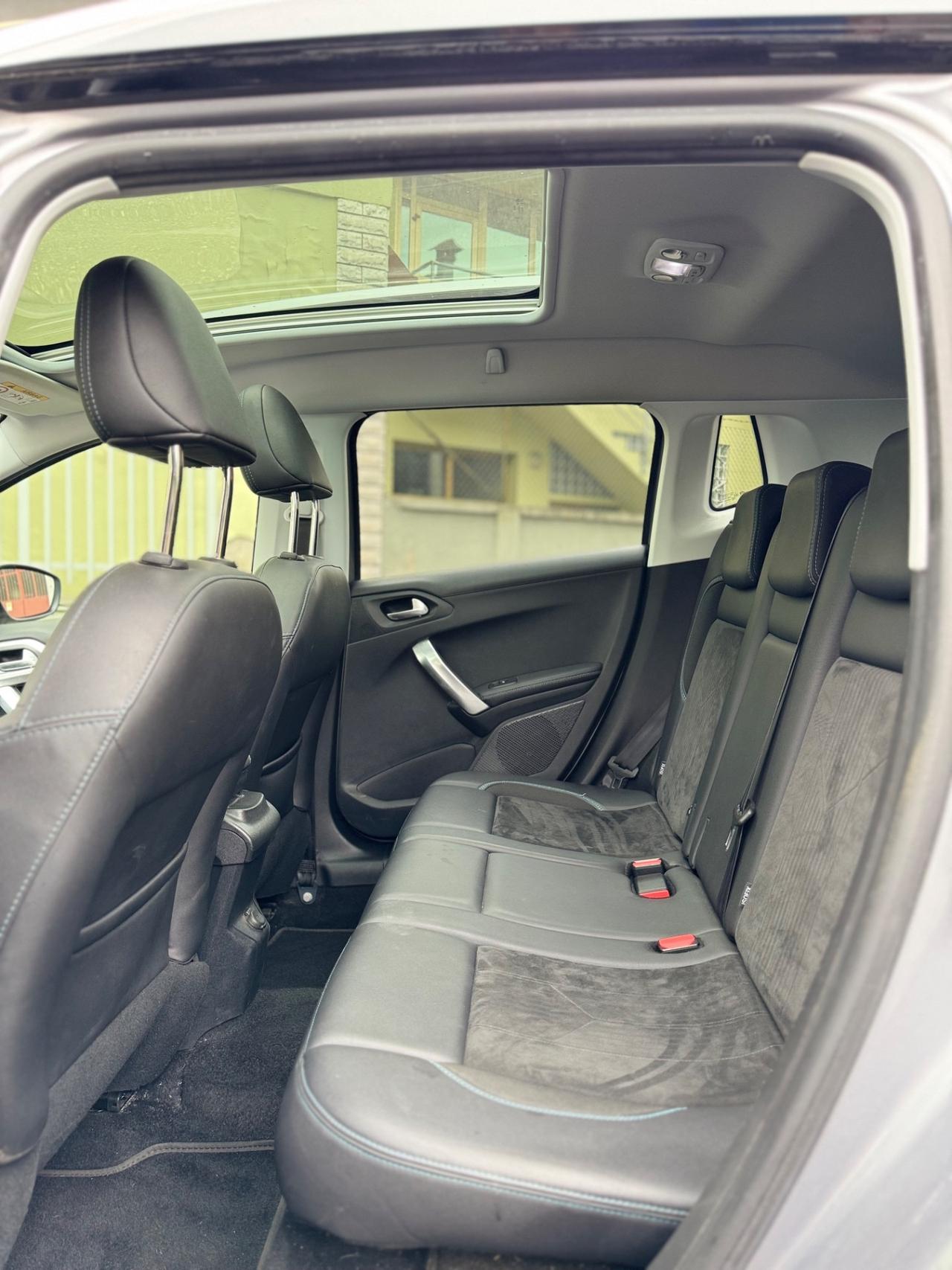 Peugeot 2008 BlueHDi 120 S&S Crossway