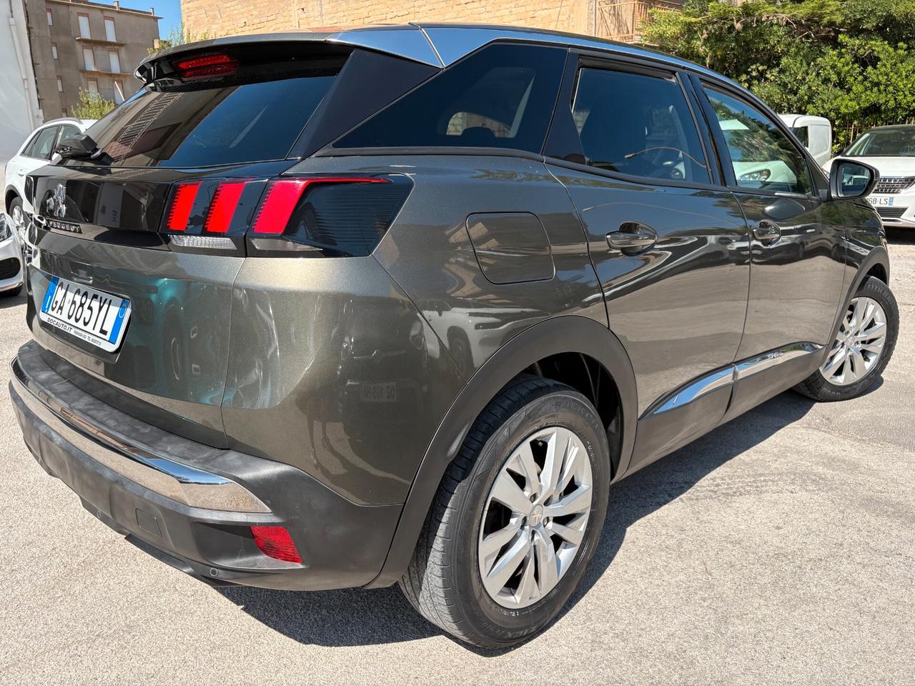 Peugeot 3008 BlueHDi 120 S&S EAT6 Business