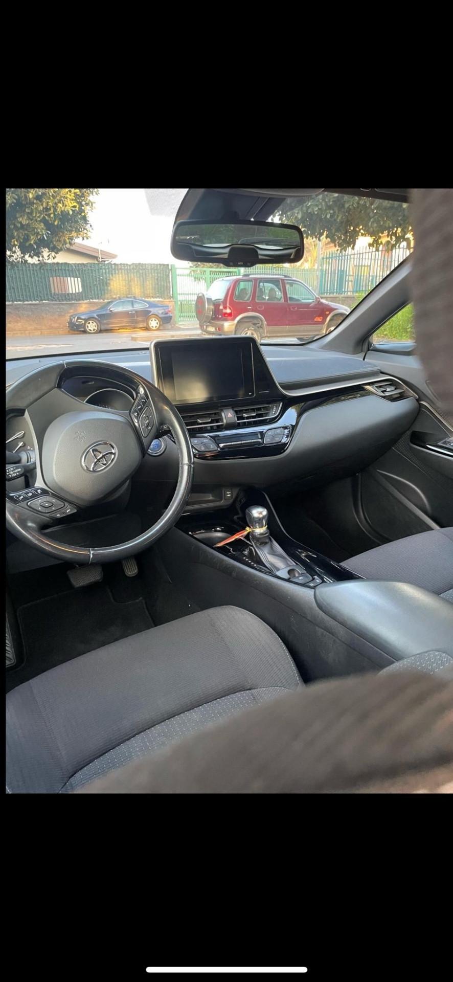 Toyota C-HR Style
