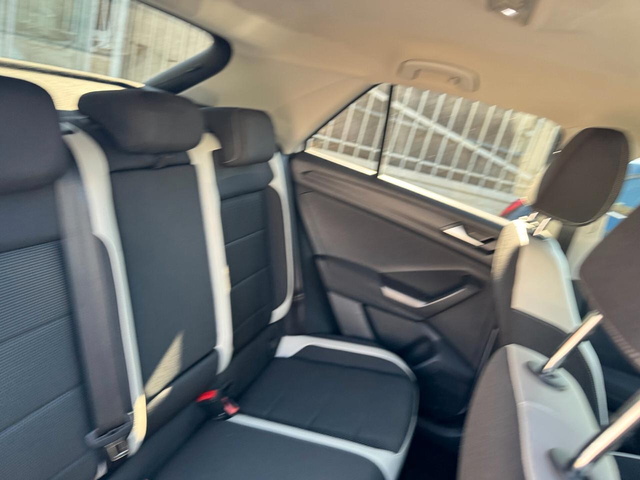 R LINE VW T-ROC 2.0 TDI 150CV 4MOTION DSG 2019