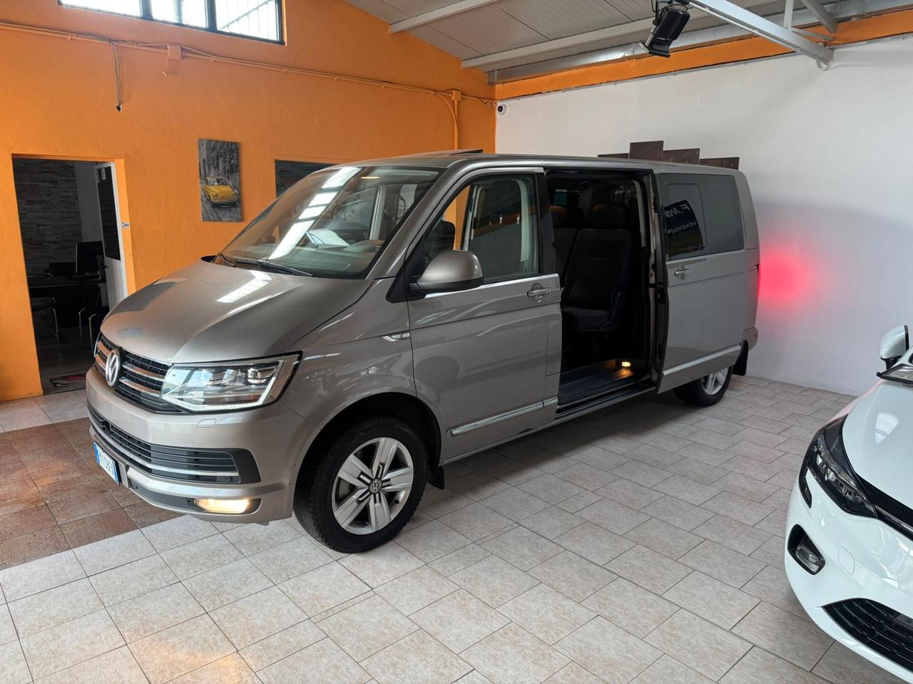 Volkswagen Caravelle 2.0 TDI 204CV 4 Motion