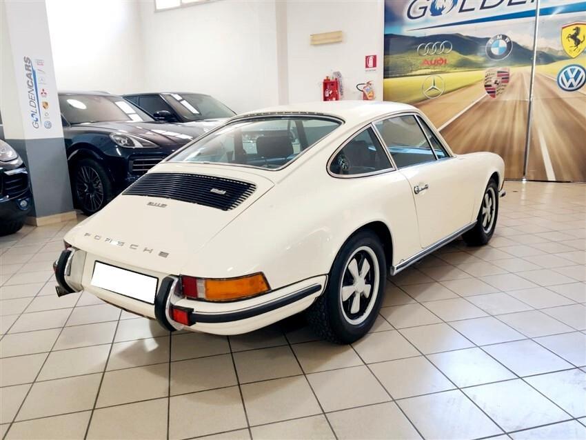 Porsche 911 2.4 S