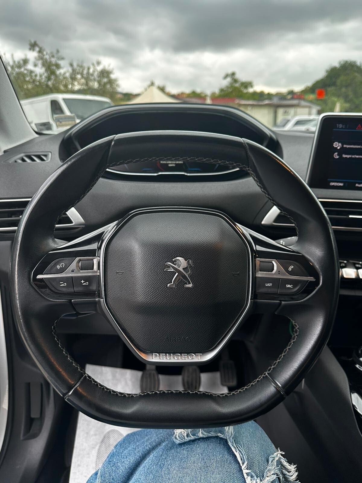 Peugeot 3008 BlueHDi 130 S&S Allure