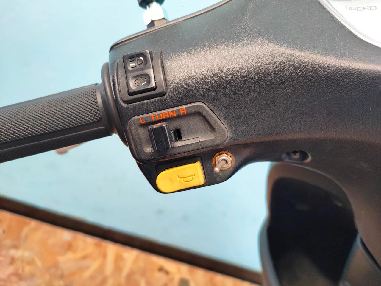 Honda Dio ZX 2 tempi soli 8688 km.