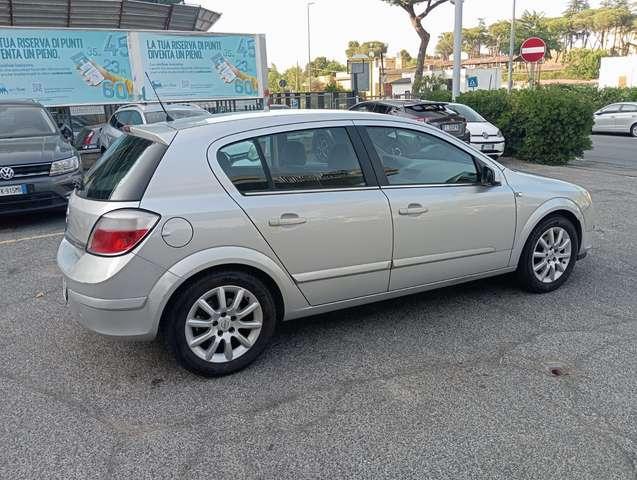 Opel Astra Astra 5p 1.6 twinport Cosmo