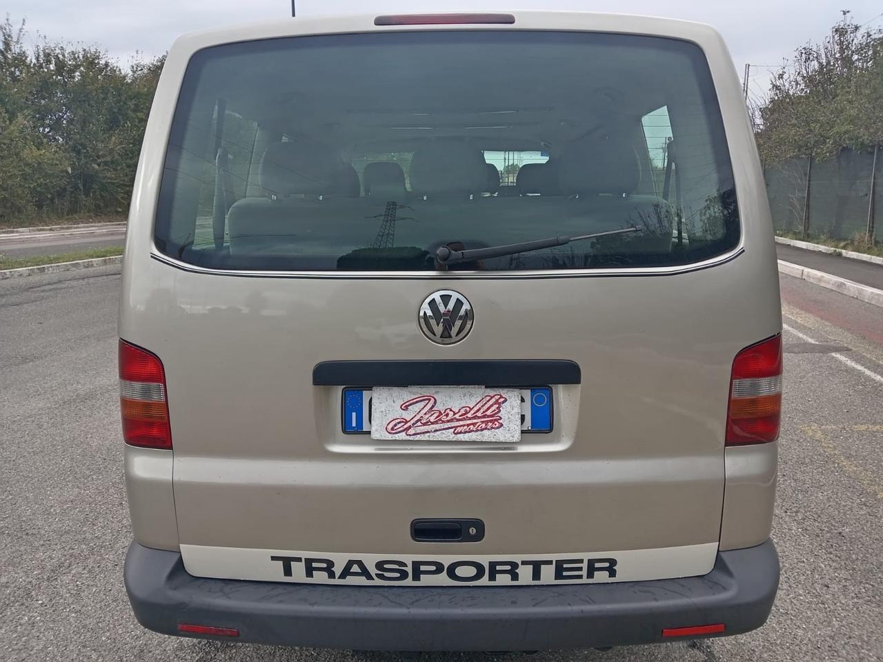Volkswagen Transporter 2.5 TDI/130CV PC-TM Kombi