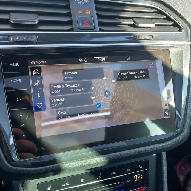 VOLKSWAGEN - Tiguan - 2.0 TDI DSG R-LINE