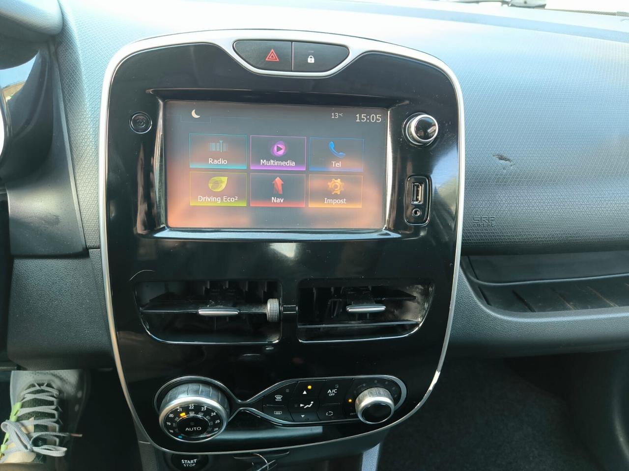 Renault Clio 1.2 75 CV 5 porte Duel *neopatentati*full optional*