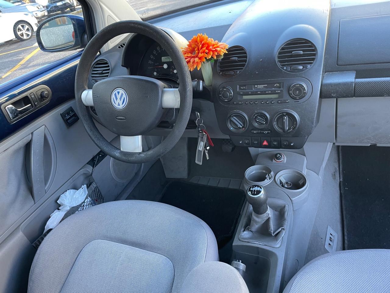 Volkswagen New Beetle 1.6*Neopatentati*Tenuta benissimo *