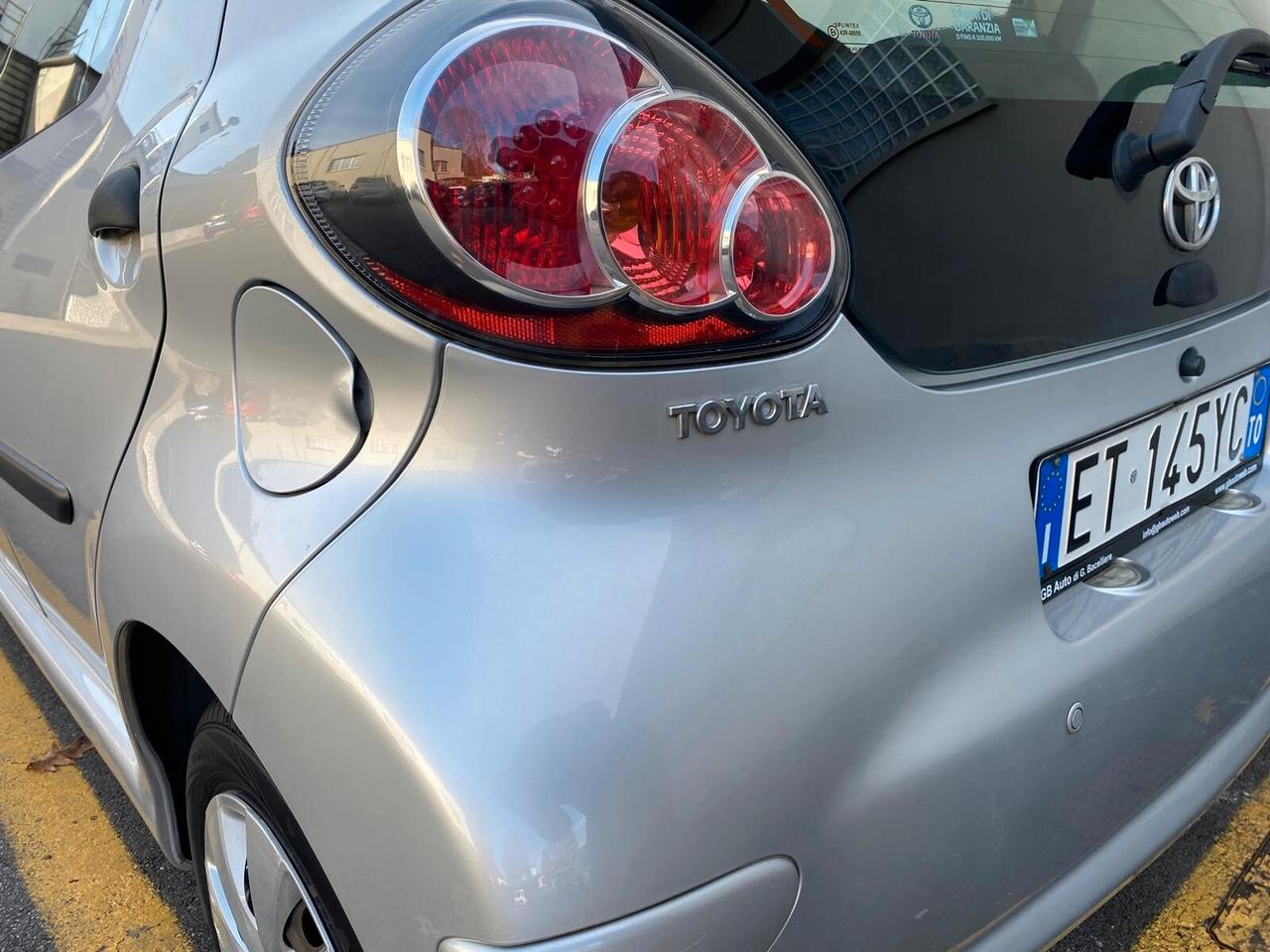 Toyota Aygo 1.0 12V VVT-i 5 porte Active Connect