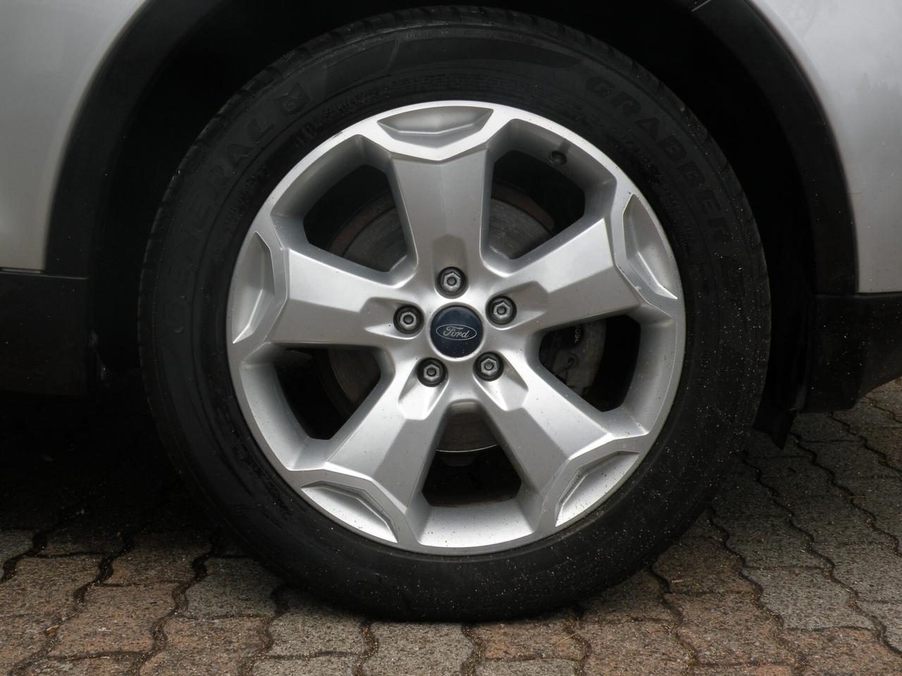 FORD KUGA 2.0 163CV 4WD TITANIUM 2011