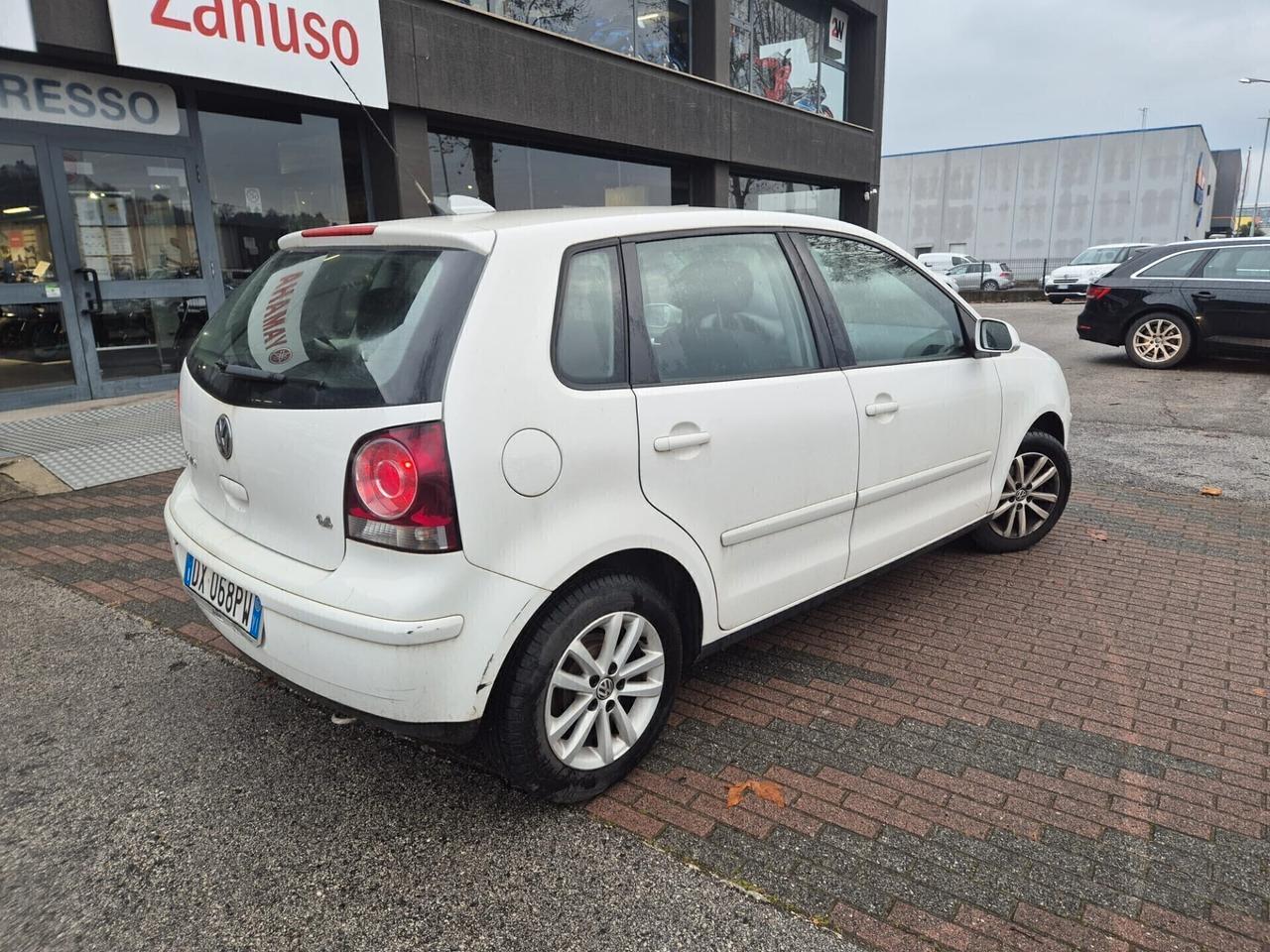 VW Polo 1.4 Comfort. BiFuel G. -Passaggio Incl.!