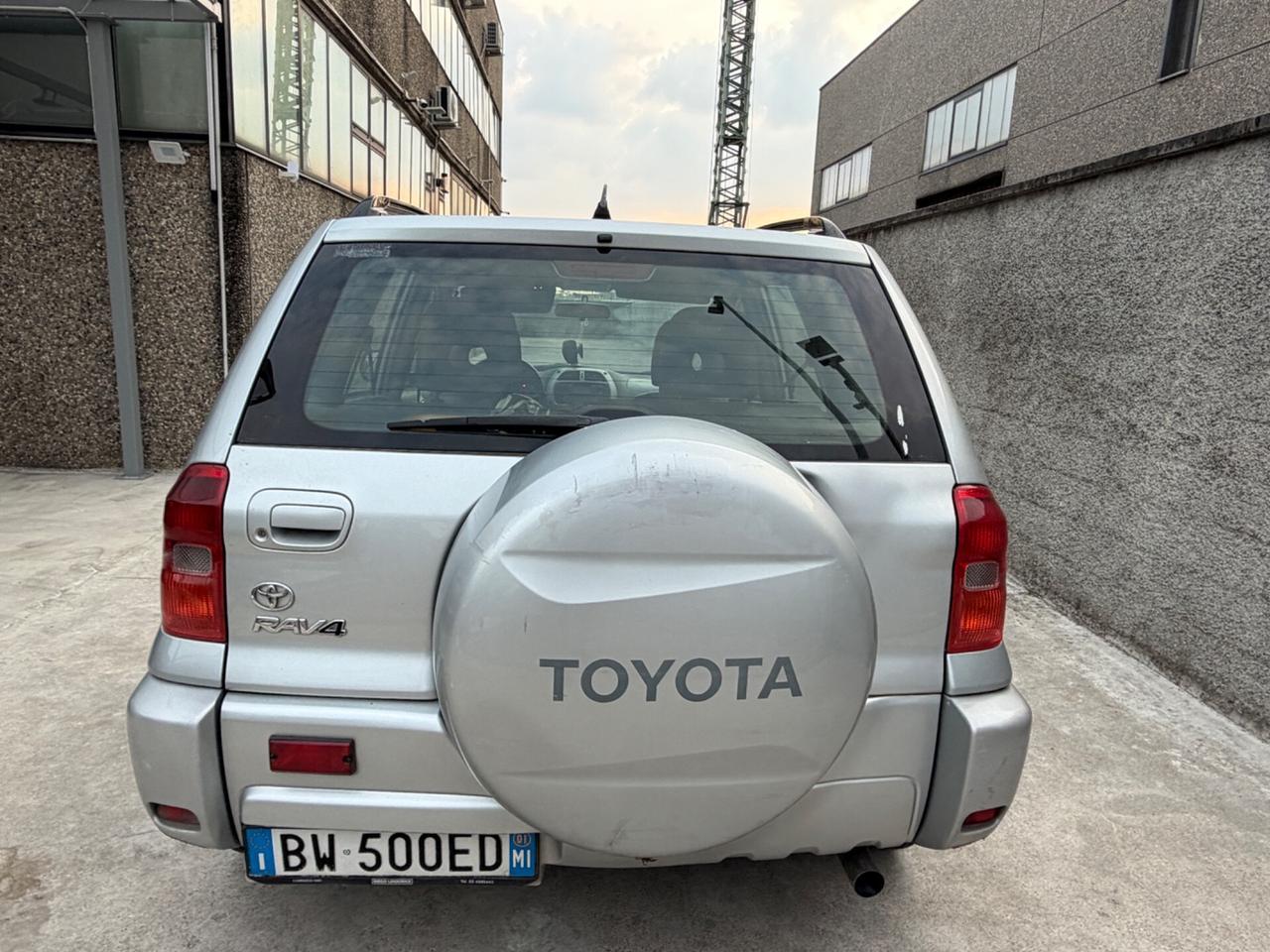 TOYOTA RAV4 2.0 16V BENZ-GPL 2032 4X4 UNI PROP