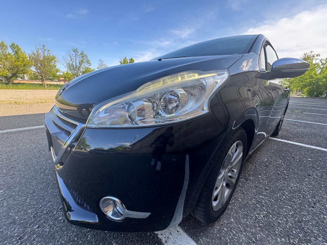 Peugeot 208 1.2 VTi 82 CV Splendide Condizioni