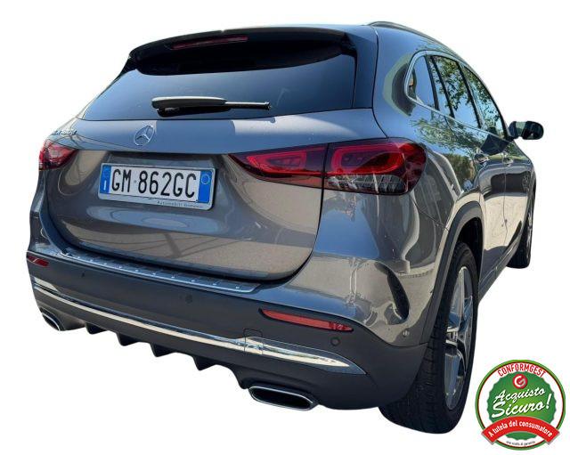 MERCEDES-BENZ GLA 180 d Automatic Premium
