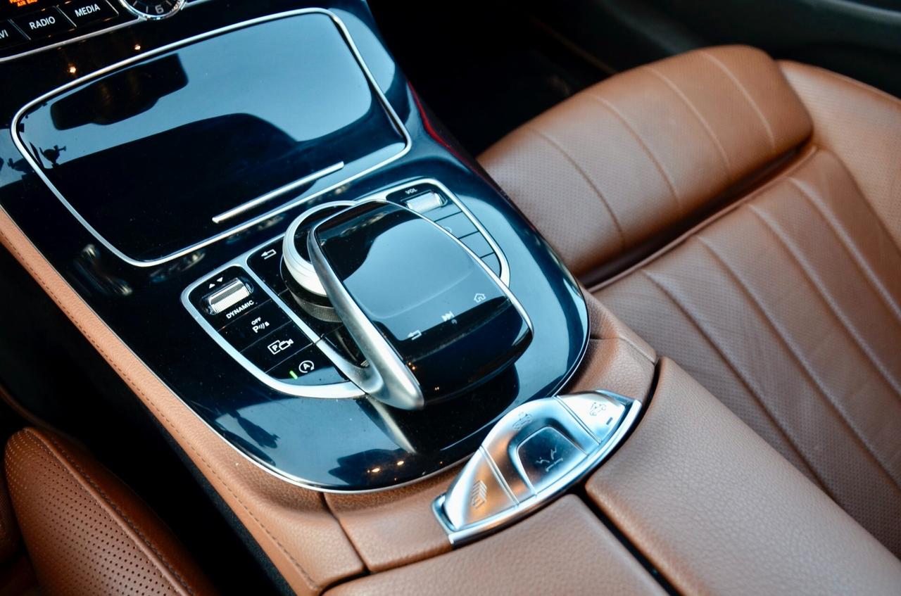 MERCEDES-BENZ E 350d CABRIO PREMIUM AMG LINE 4MATIC 258cv AUTO, EURO 6C, SERVICE DIMOSTRABILI, BURMESTER, MULTIBEAM, PELLE TOTALE, 19°, PERMUTE