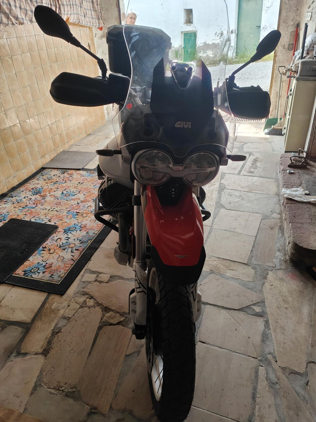 Moto Guzzi V85 TT ABS