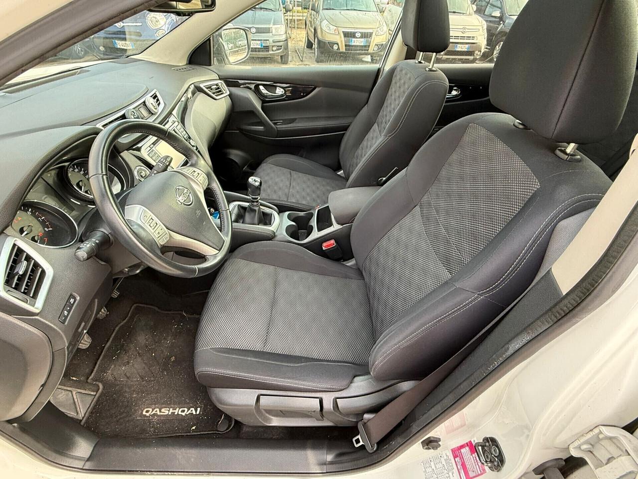 Nissan Qashqai 1.2 benzina UNICO-PR 115cv 58.500km