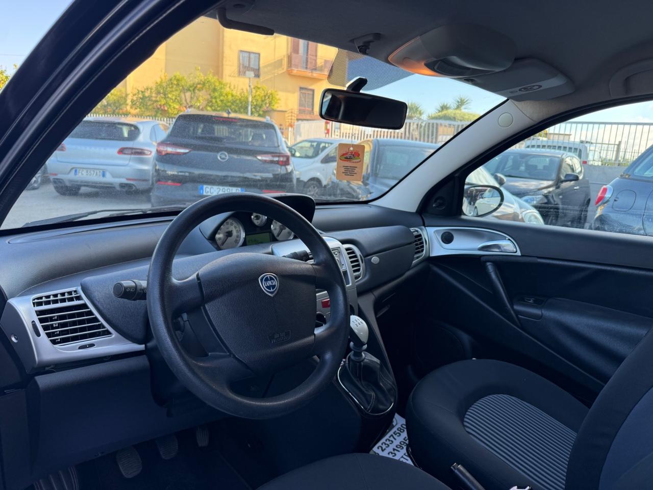 Lancia Ypsilon 1.2 Versus