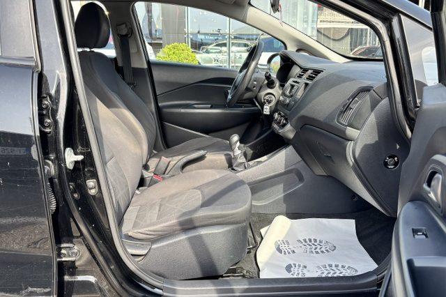 KIA Rio 1.1 CRDi WGT 5p. EX ( NO GARANZIA )