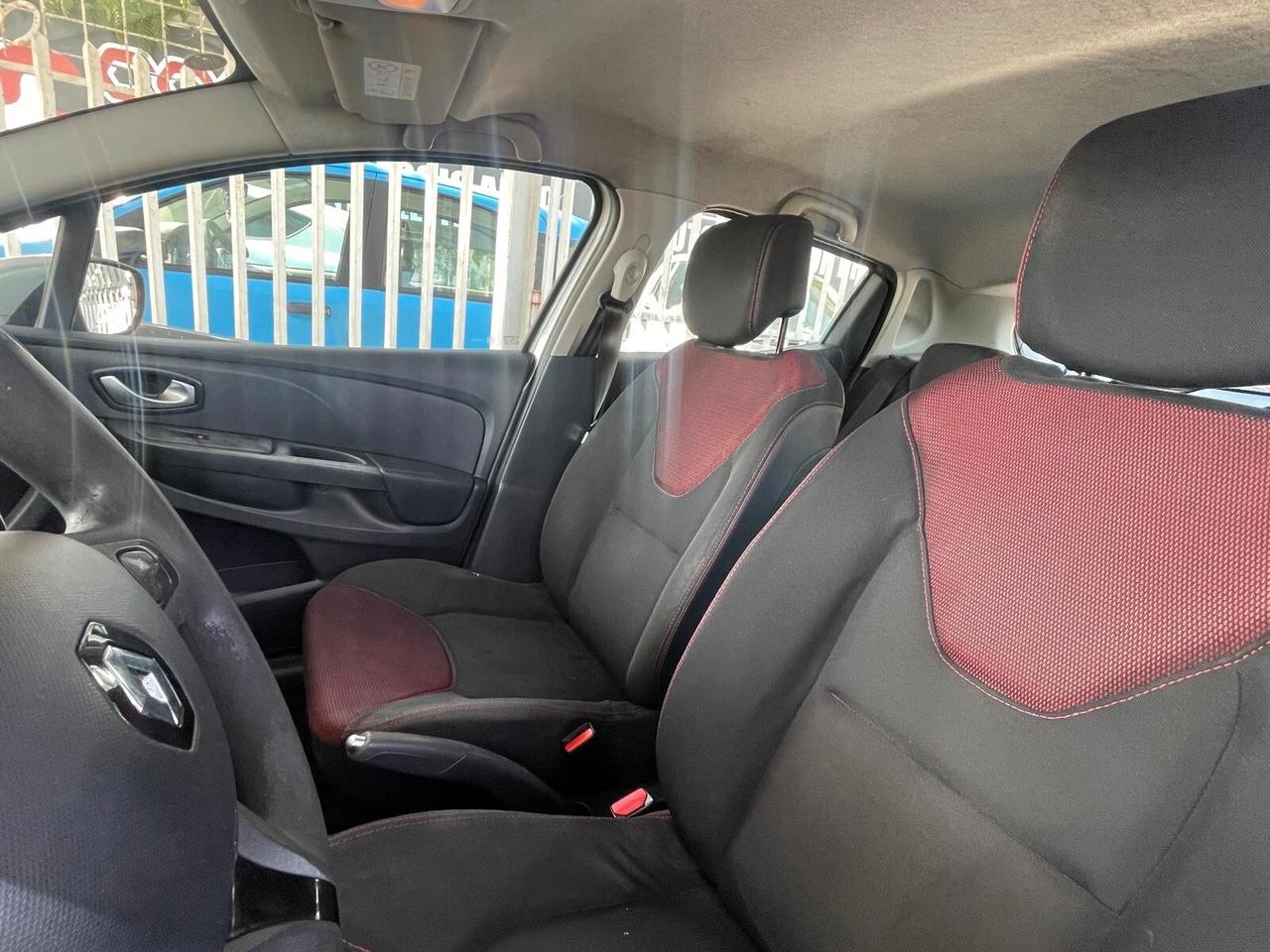 Renault Clio 1.2 75CV GPL 5 porte Costume National