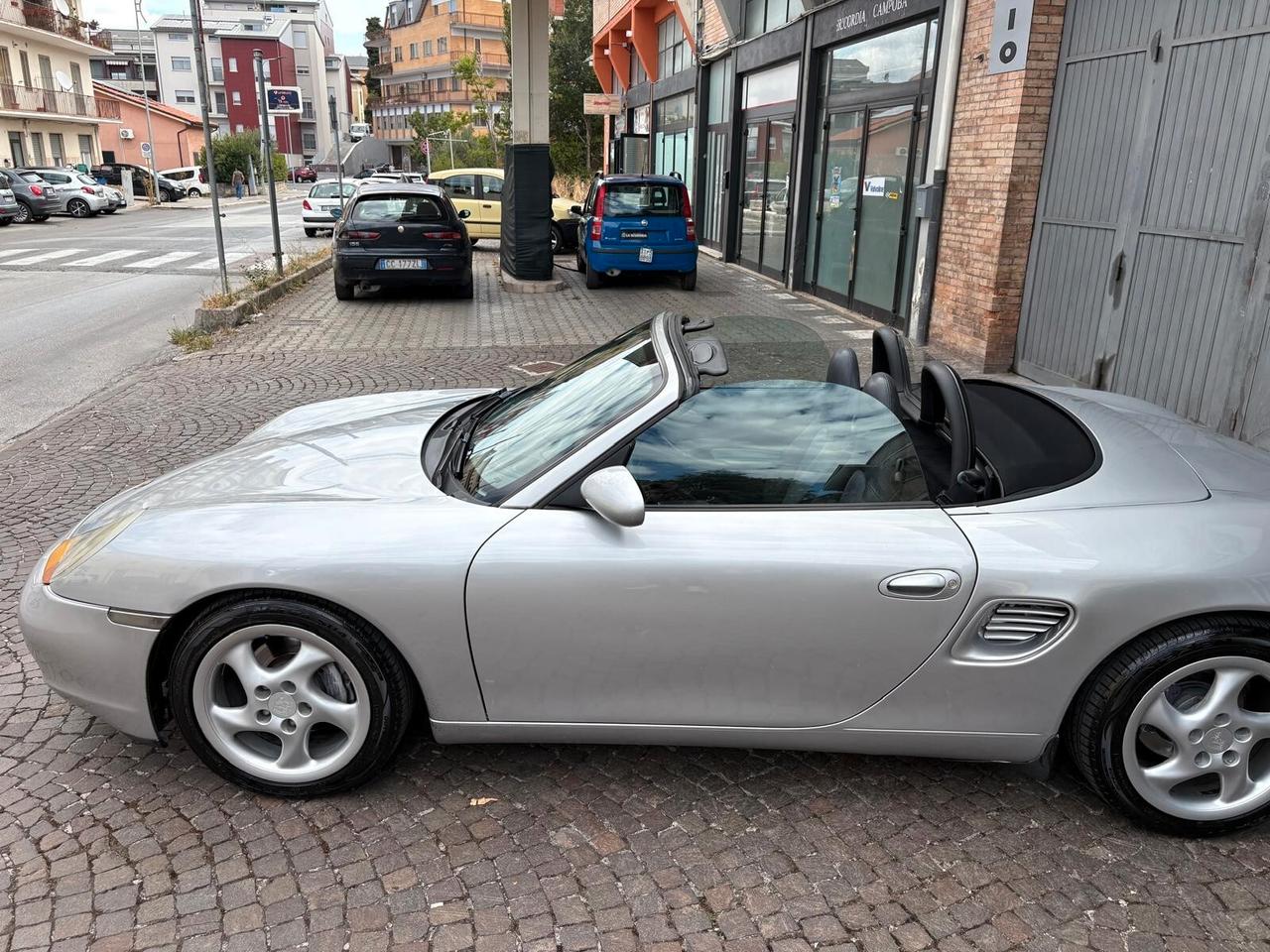 Porsche Boxster 2.5i 24V cat