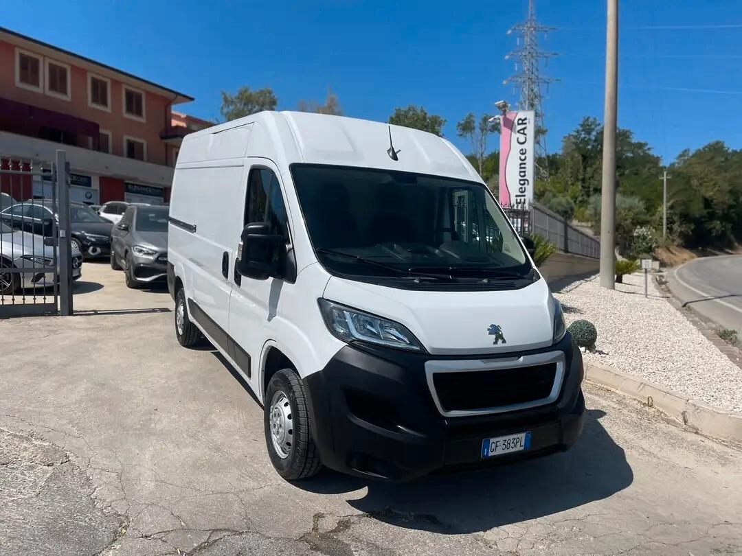 Peugeot Boxer 2.2 BlueHDi 140CV L2H2
