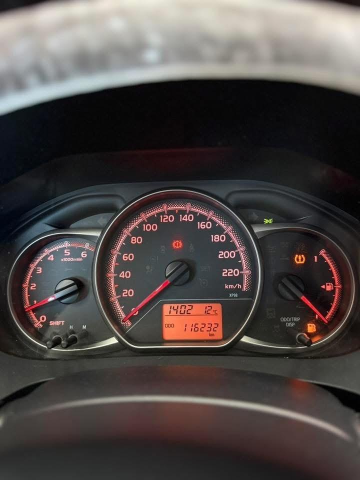 Toyota Yaris 1.4 D-4D Lounge 11/2014