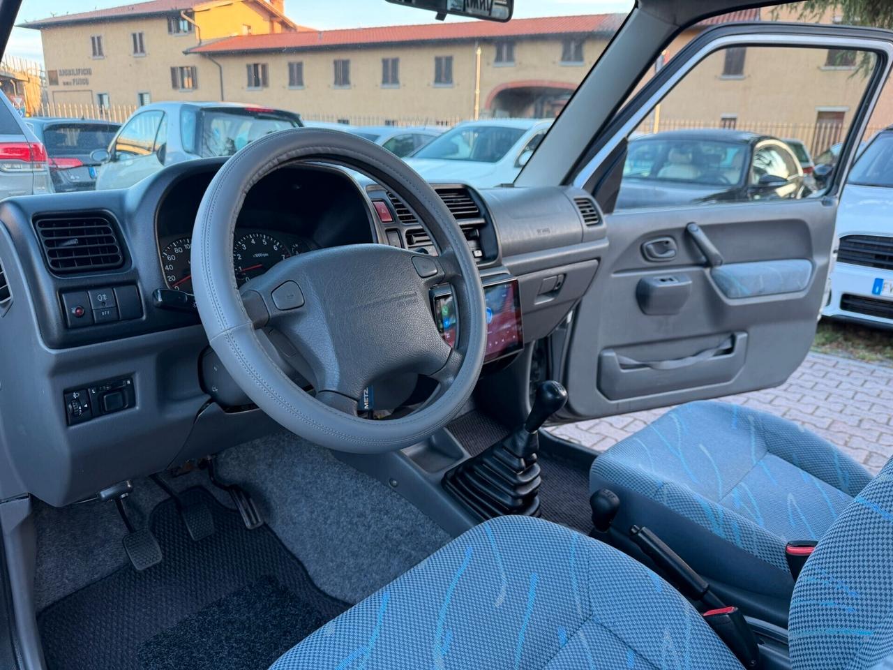 Suzuki Jimny 1.3i 16V cat 4WD JLX OK NEOPATENTATI VERNICE SPECIALE CAMERA