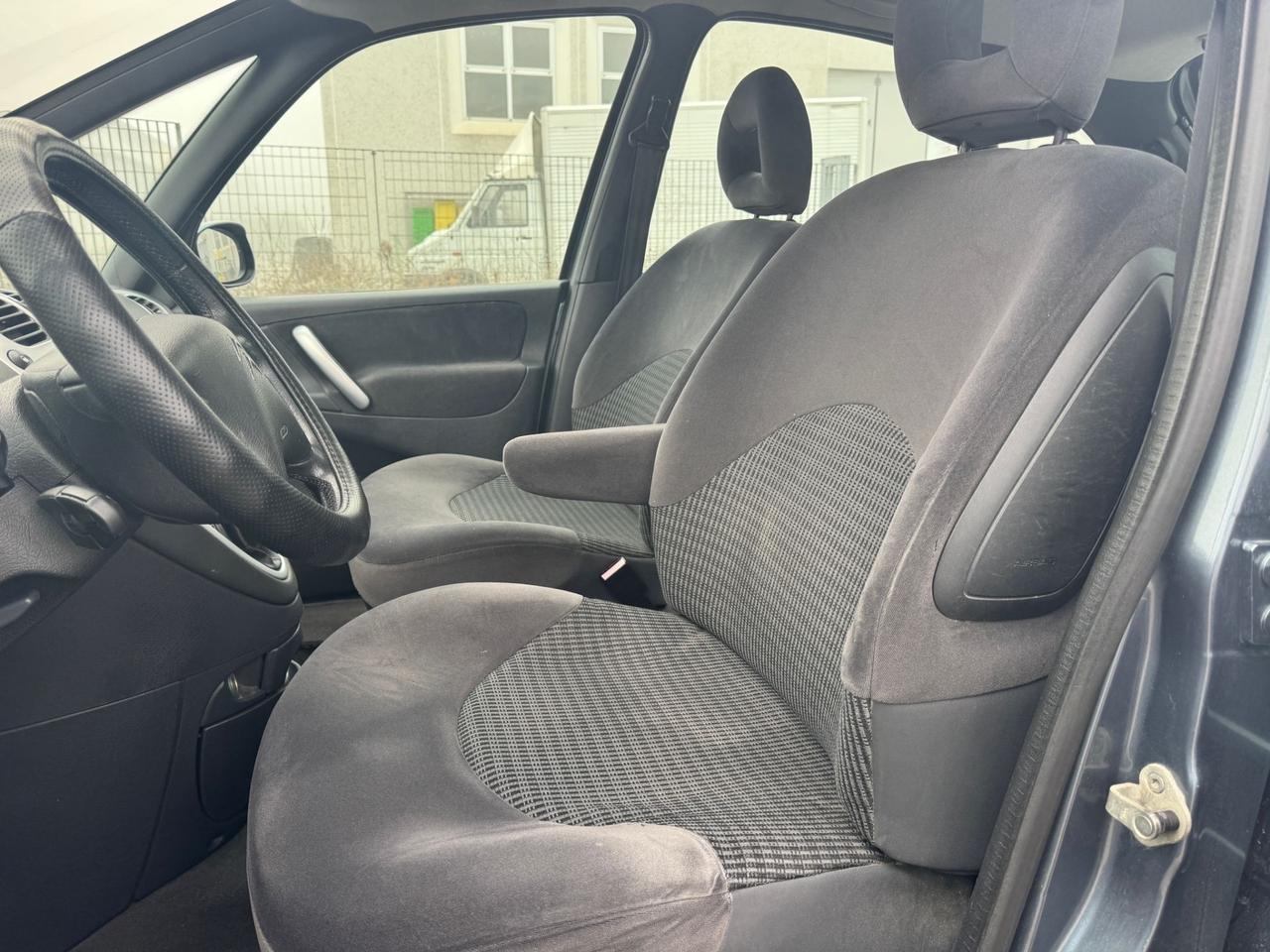 Citroen Xsara Picasso 1.6 16V Elegance. Km 129.000